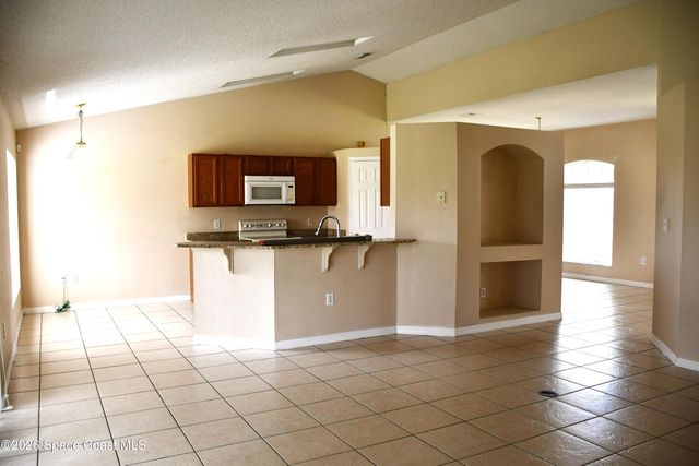 995 Black Coral Avenue NW, Palm Bay, FL 32907