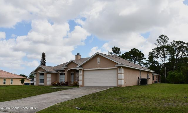 995 Black Coral Avenue NW, Palm Bay, FL 32907