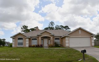 995 Black Coral Avenue NW, Palm Bay, FL 32907