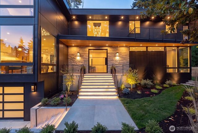 2908 129th Avenue NE, Bellevue, WA 98005