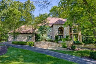 2425 Darren Drive, Washington, MI 48094