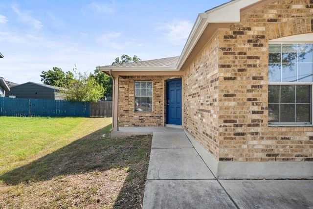 2100 Boyer DR, Taylor, TX 76574