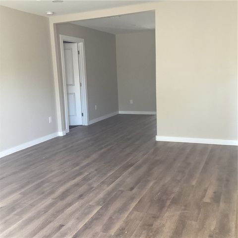 1009 Anderson Dr, Alice, TX 78332