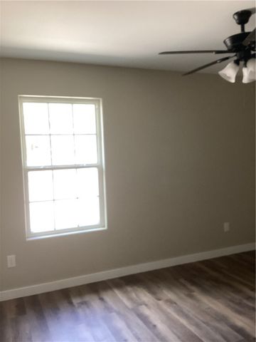 1009 Anderson Dr, Alice, TX 78332