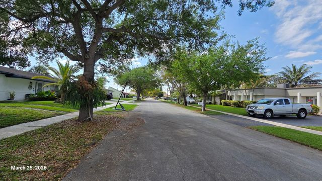 5110 SW 101st Avenue, Cooper City, FL 33328