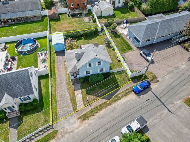 10 Glenway Ave, Peabody, MA 01960