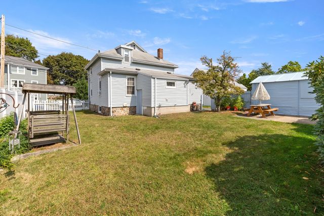 10 Glenway Ave, Peabody, MA 01960