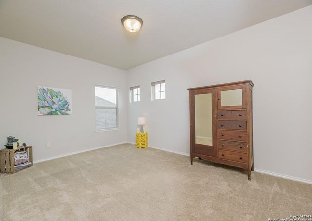 2032 Glen Hollow HOLW, Seguin, TX 78155