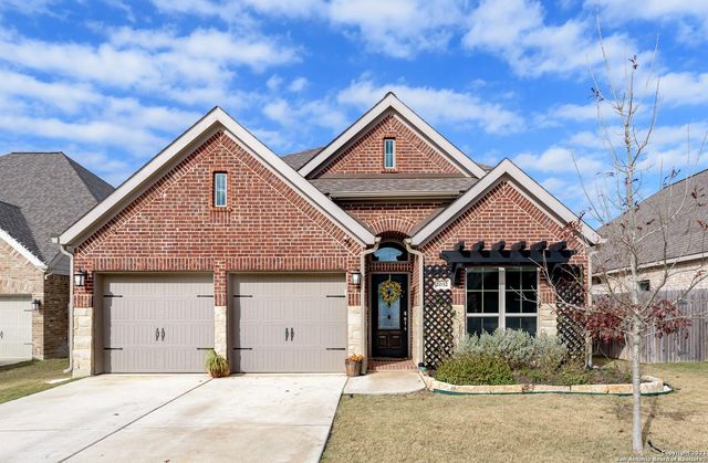 2032 Glen Hollow HOLW, Seguin, TX 78155