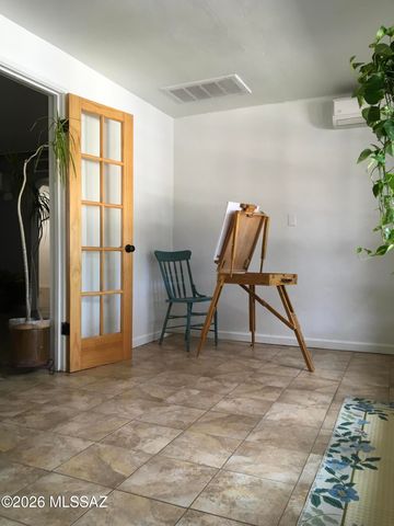 4017 E Camino De La Colina, Tucson, AZ 85711