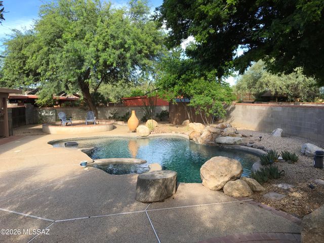4017 E Camino De La Colina, Tucson, AZ 85711