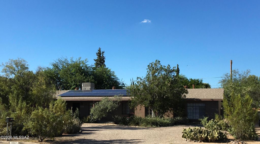 4017 E Camino De La Colina, Tucson, AZ 85711