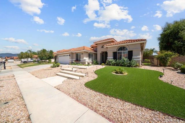1999 Pecan Tree Street, Hemet, CA 92545