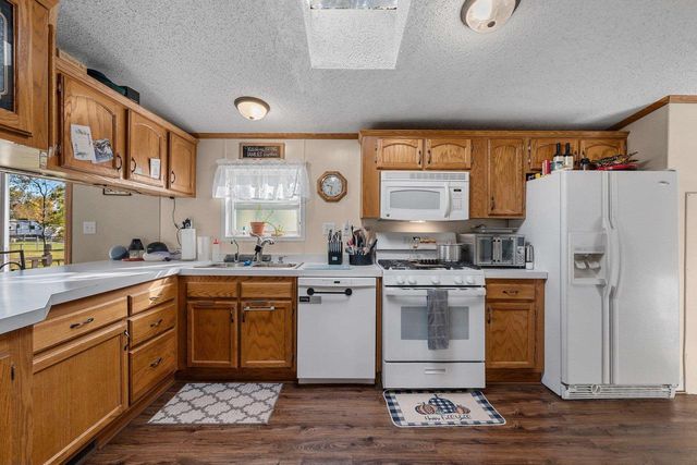 1239 MELISSA BOULEVARD, Little Suamico, WI 54141