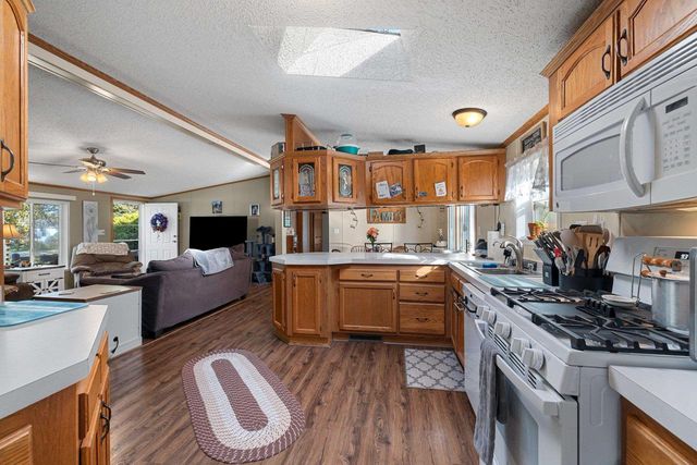 1239 MELISSA BOULEVARD, Little Suamico, WI 54141