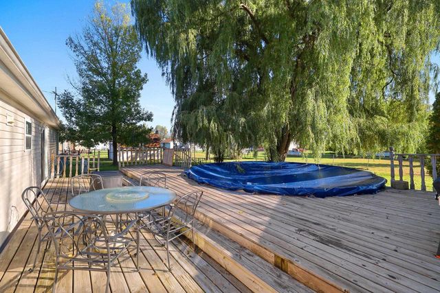 1239 MELISSA BOULEVARD, Little Suamico, WI 54141