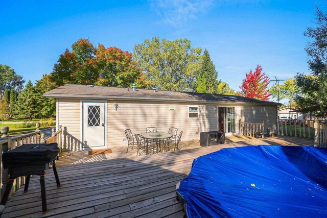 1239 MELISSA BOULEVARD, Little Suamico, WI 54141