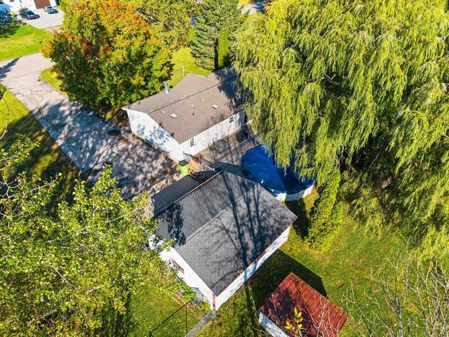 1239 MELISSA BOULEVARD, Little Suamico, WI 54141