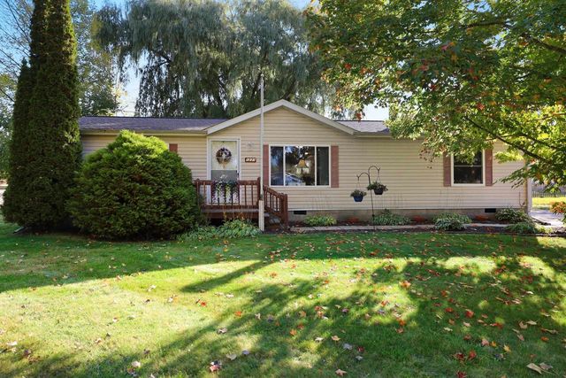 1239 MELISSA BOULEVARD, Little Suamico, WI 54141