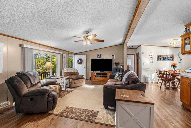 1239 MELISSA BOULEVARD, Little Suamico, WI 54141