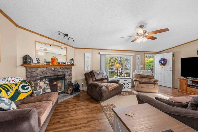 1239 MELISSA BOULEVARD, Little Suamico, WI 54141