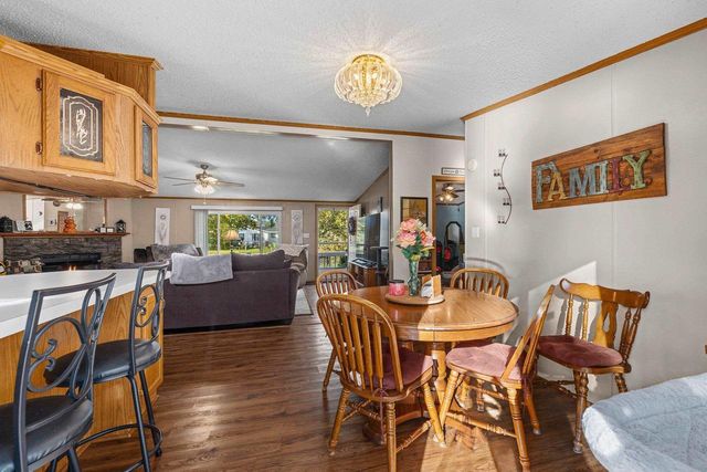 1239 MELISSA BOULEVARD, Little Suamico, WI 54141
