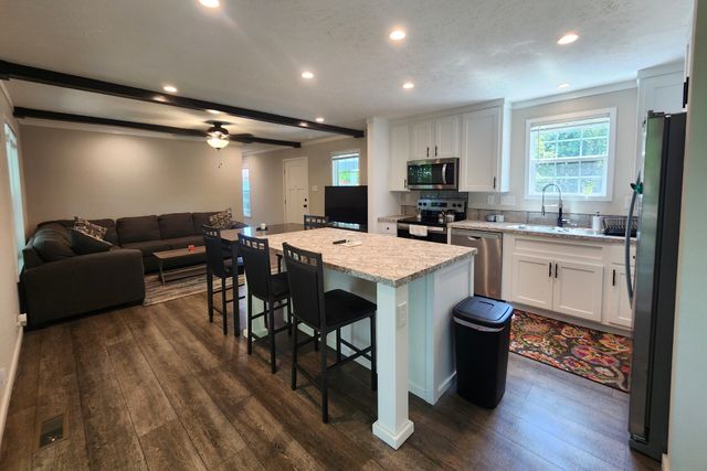 23 Yates St, Paris, TN 38242