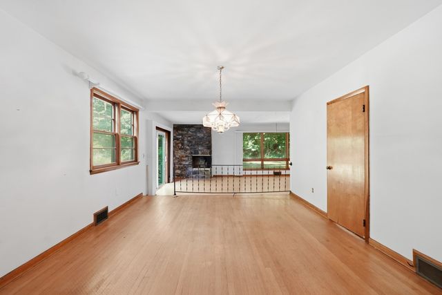 14 Miller Dr, Warren, MA 01083