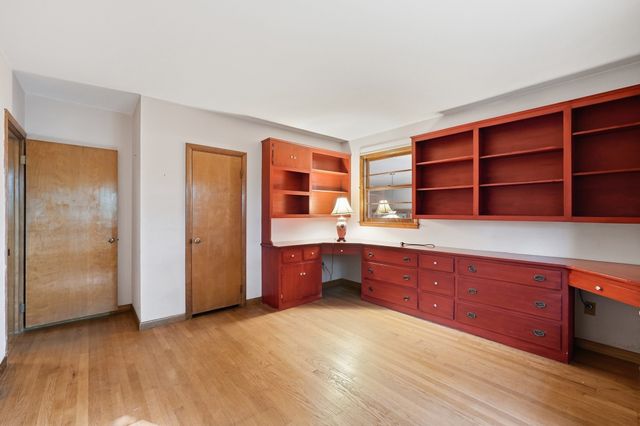14 Miller Dr, Warren, MA 01083