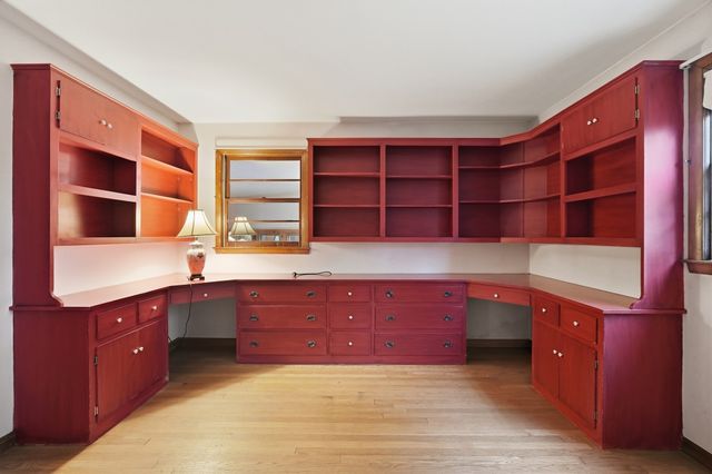 14 Miller Dr, Warren, MA 01083