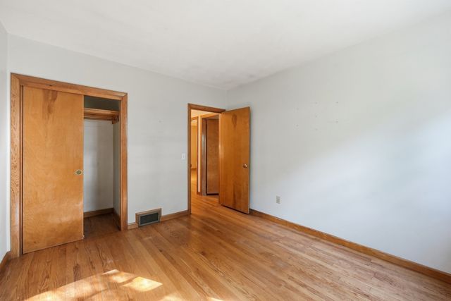 14 Miller Dr, Warren, MA 01083