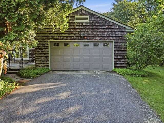 14 Miller Dr, Warren, MA 01083