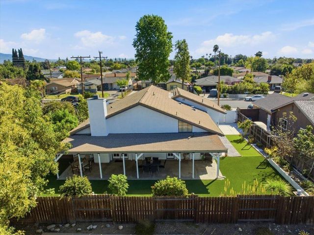 1369 Washington Avenue, Pomona, CA 91767