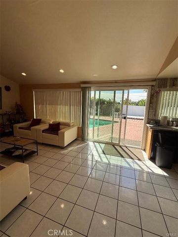 13765 Algranti, Sylmar, CA 91342