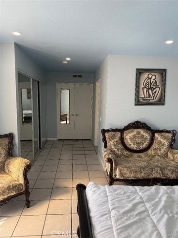 13765 Algranti, Sylmar, CA 91342