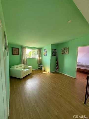 13765 Algranti, Sylmar, CA 91342