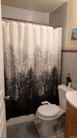 26431 Clancy Street, Roseville, MI 48066