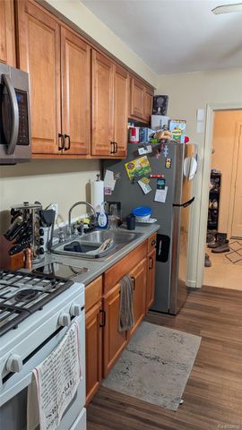 26431 Clancy Street, Roseville, MI 48066