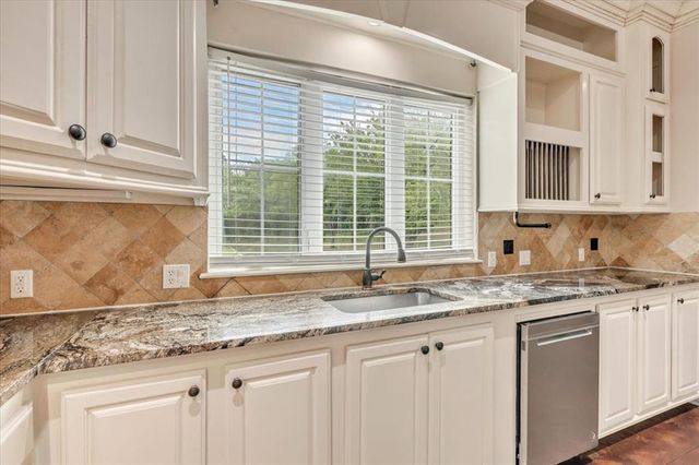 14000 Edmond Lake Drive, Jones, OK 73049