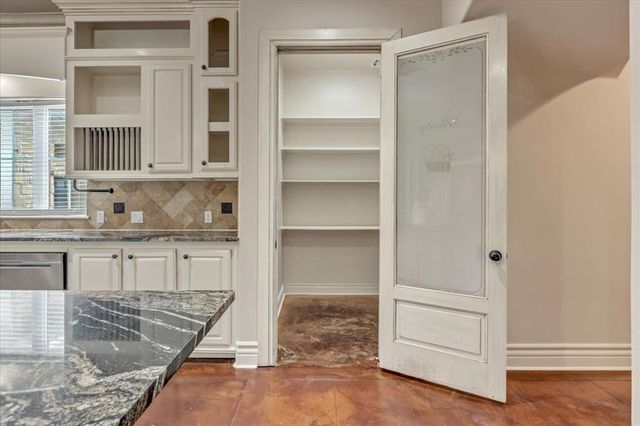 14000 Edmond Lake Drive, Jones, OK 73049