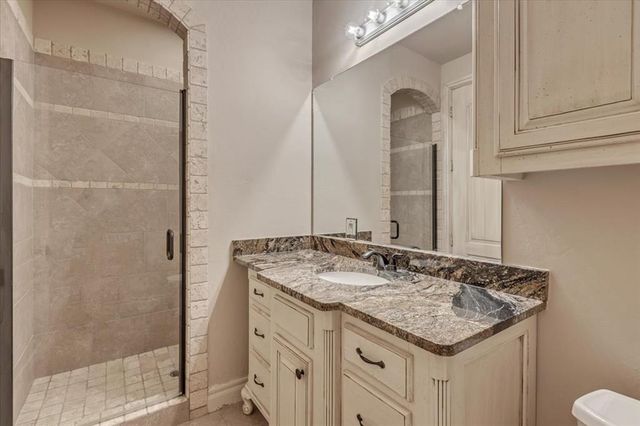 14000 Edmond Lake Drive, Jones, OK 73049