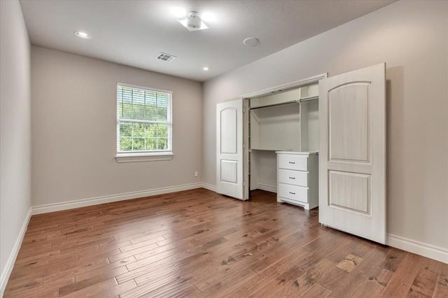 14000 Edmond Lake Drive, Jones, OK 73049