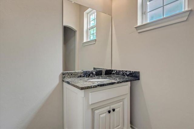 14000 Edmond Lake Drive, Jones, OK 73049