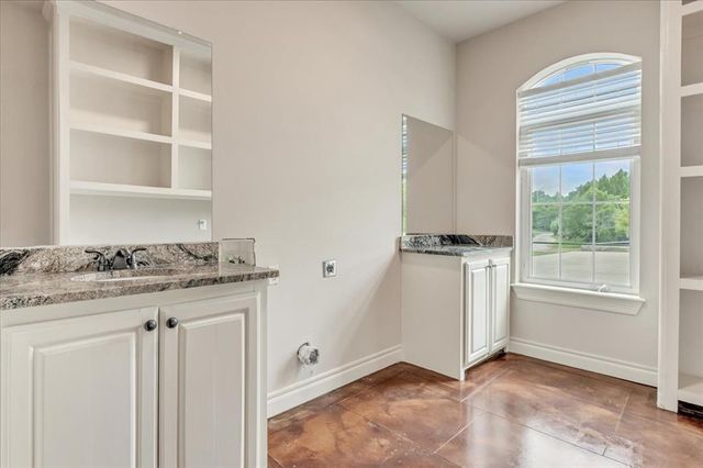 14000 Edmond Lake Drive, Jones, OK 73049