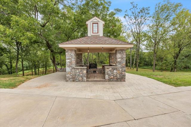 14000 Edmond Lake Drive, Jones, OK 73049