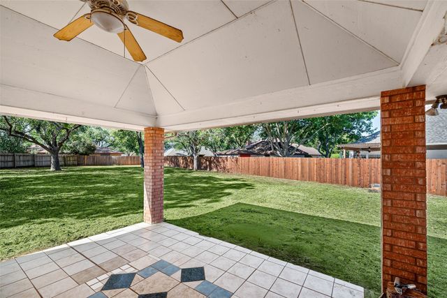 8816 The Briers Court, Granbury, TX 76049