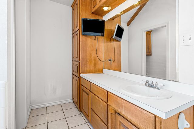 8816 The Briers Court, Granbury, TX 76049