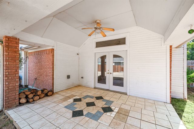 8816 The Briers Court, Granbury, TX 76049
