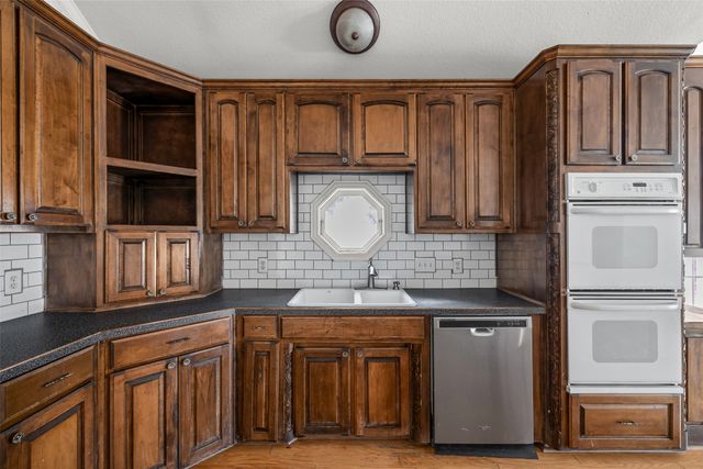 8816 The Briers Court, Granbury, TX 76049