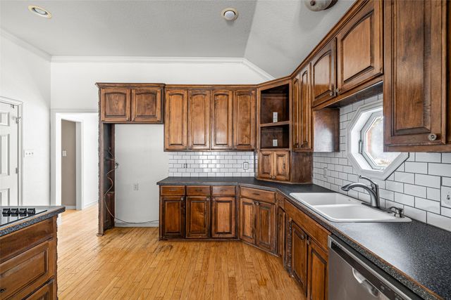 8816 The Briers Court, Granbury, TX 76049